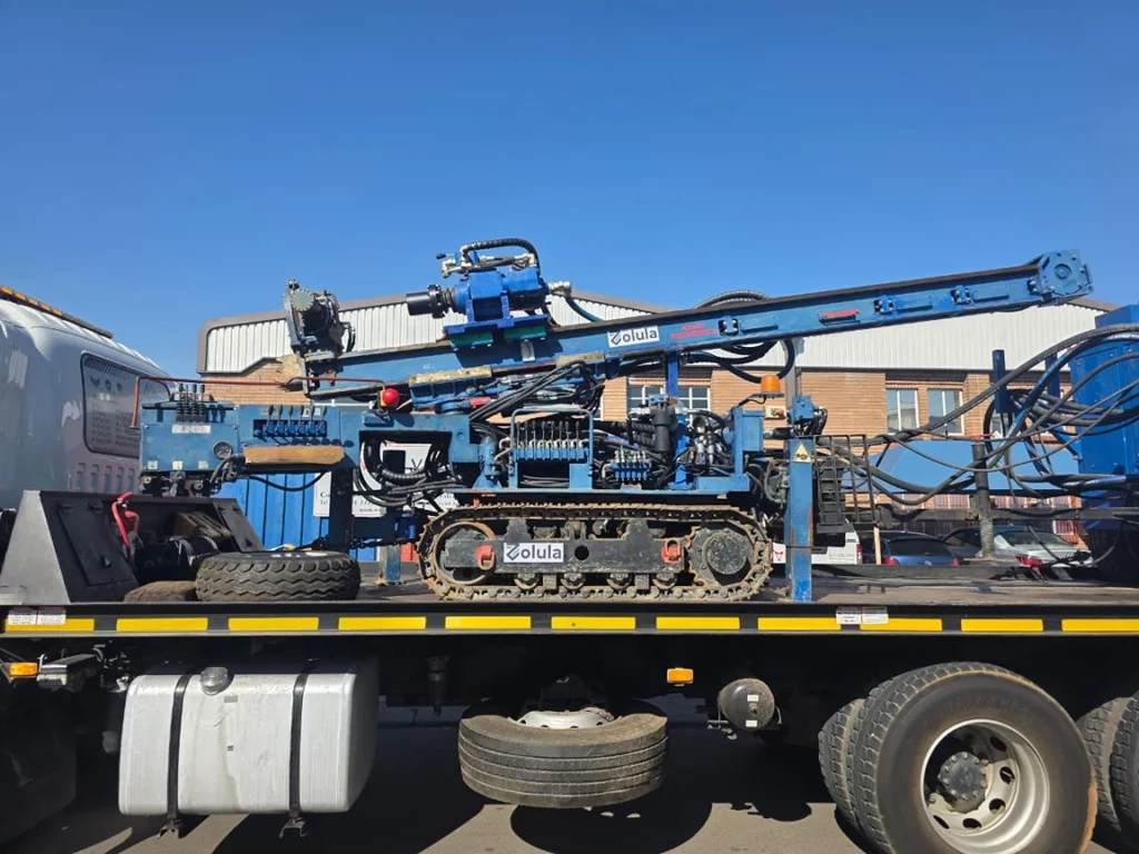 Zolula Hutte HBR203 on truck being transported