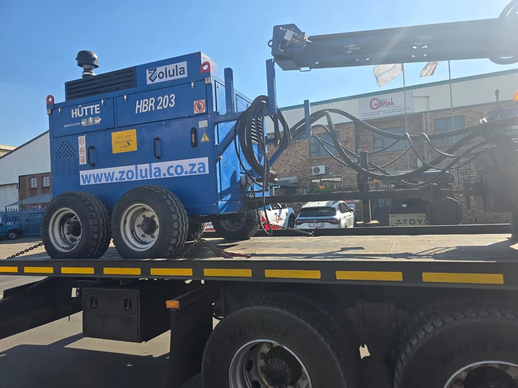Hutte HBR203 on truck